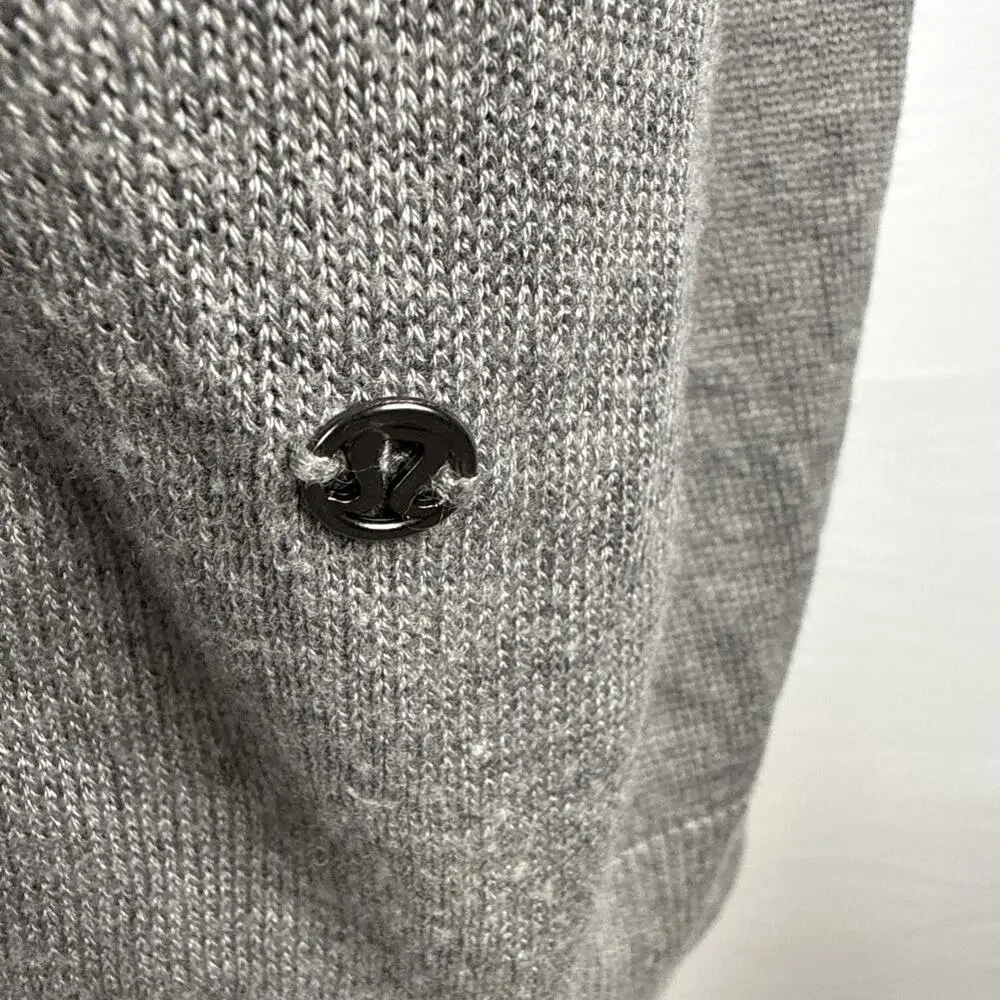 Lululemon Post Savasana Pullover Size 12 Heathered Medium Grey‎ Long Sleeve